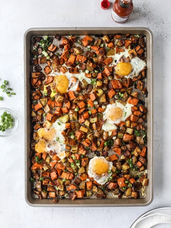sheet pan breakfast I howsweteats.com #breakfast #sheetpan #sweetpotato #eggs #bacon