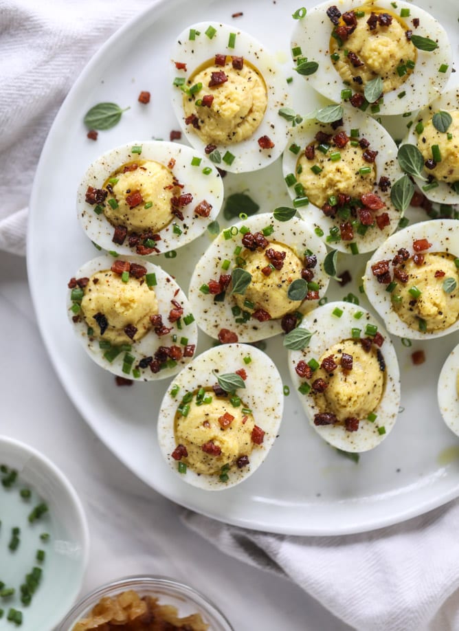 french onion deviled eggs I howsweeteats.com #deviledeggs #frenchonion #easter #egg #recipes