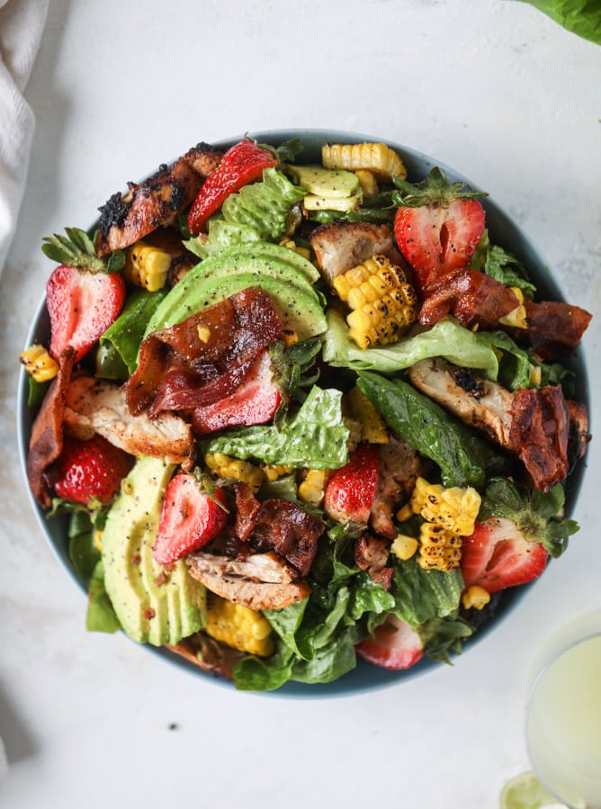 chipotle chicken cobb salad I howsweeteats.com #chipotle #chicken #cobb #salad #bacon #avocado