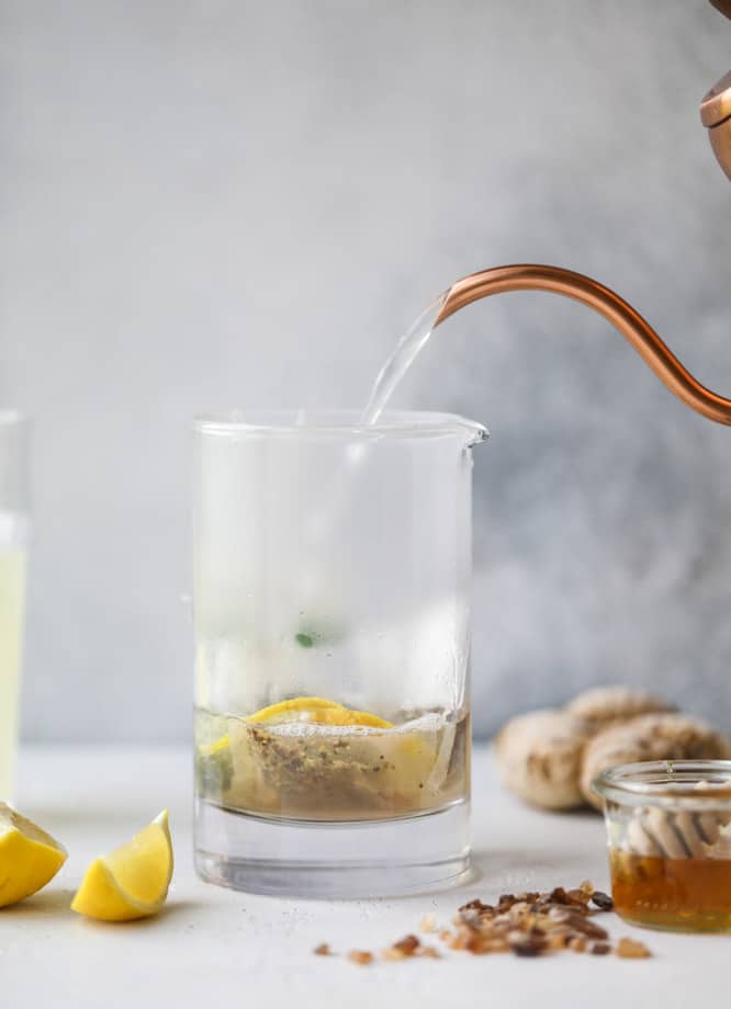 homemade starbucks medicine ball I howsweeteats.com #medicinball #tea #starbucks #citrushoneytea