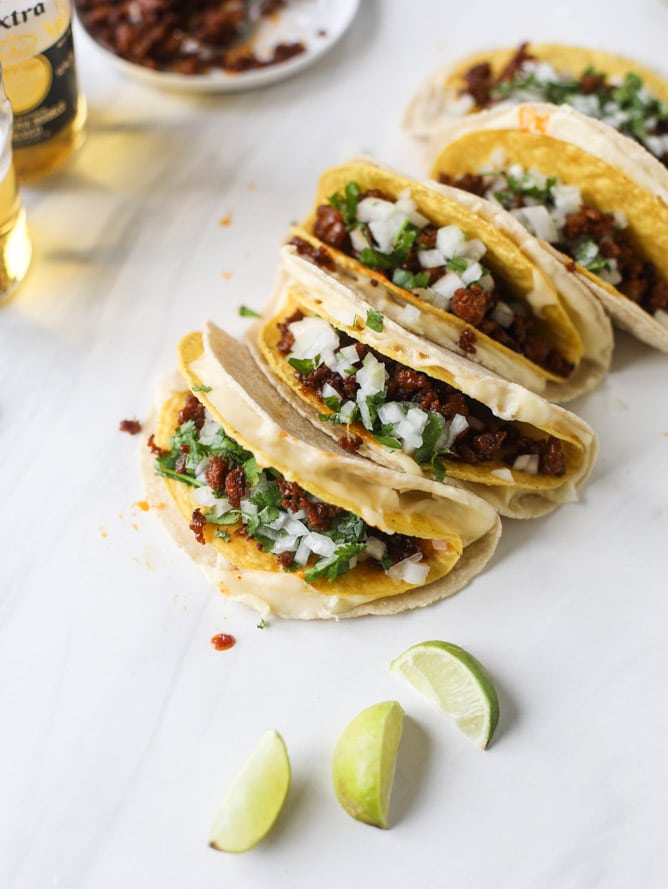 queso fundido tacos I howsweeteats.com #tacos #chorizo #queso #quesofundido