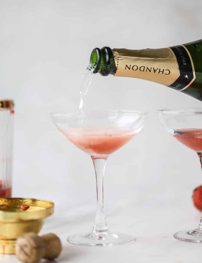 strawberry champagne tequila fizz I howsweeteats.com #strawberry #champagne #tequila #cocktail #jalapeno