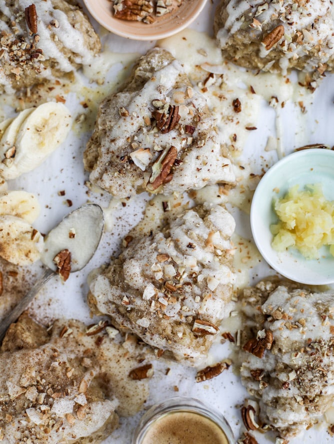 hummingbird cake scones I howsweeteats.com #scones #hummingbird #cake #breakfast #pineapple #coconut #banana