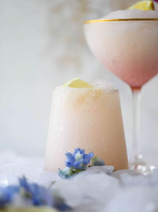 lemonade froze - lemonade frosé I howsweeteats.com #rosé #rose #lemonade #froze #frosé #cocktails
