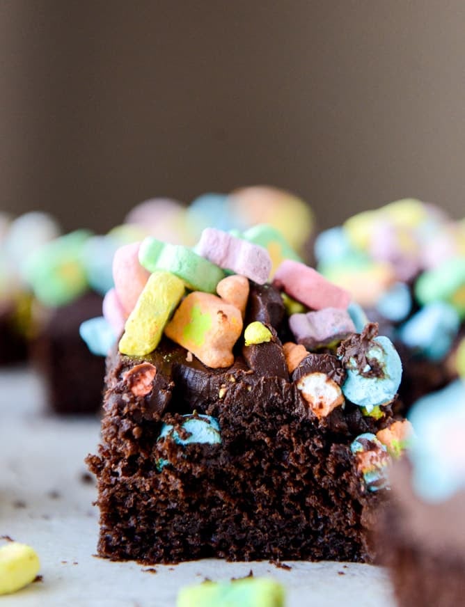 11 of my favorite Saint Patrick's Day recipes are here, like soda bread with salted honey butter and guinness short ribs with cauliflower mash. I howsweeteats.com #stpatricksday #recipes