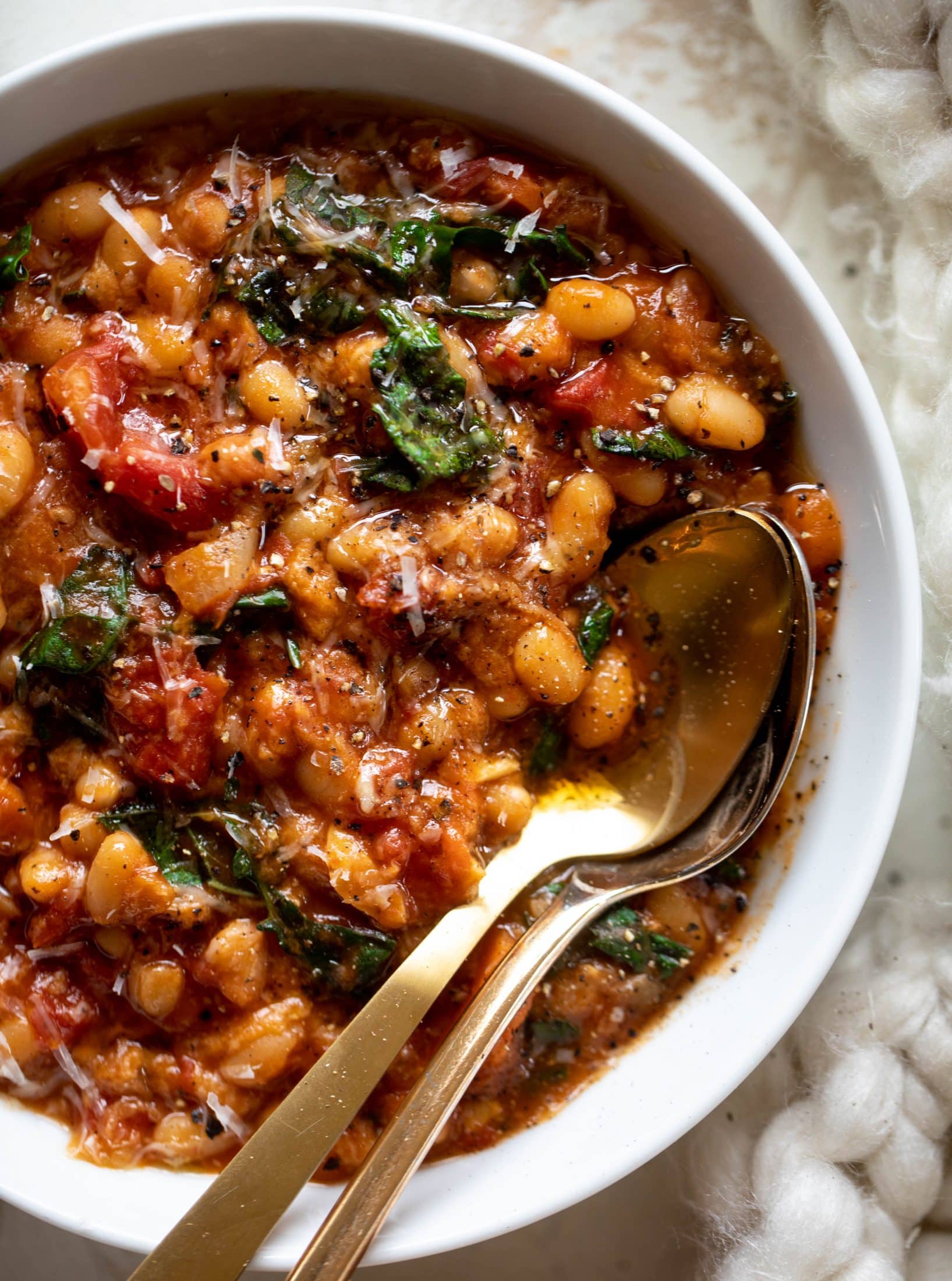 This tuscan tomato bread soup is super hearty, satisfying and delicious! Leftovers are a hit and you will find yourself craving this in the cooler months.