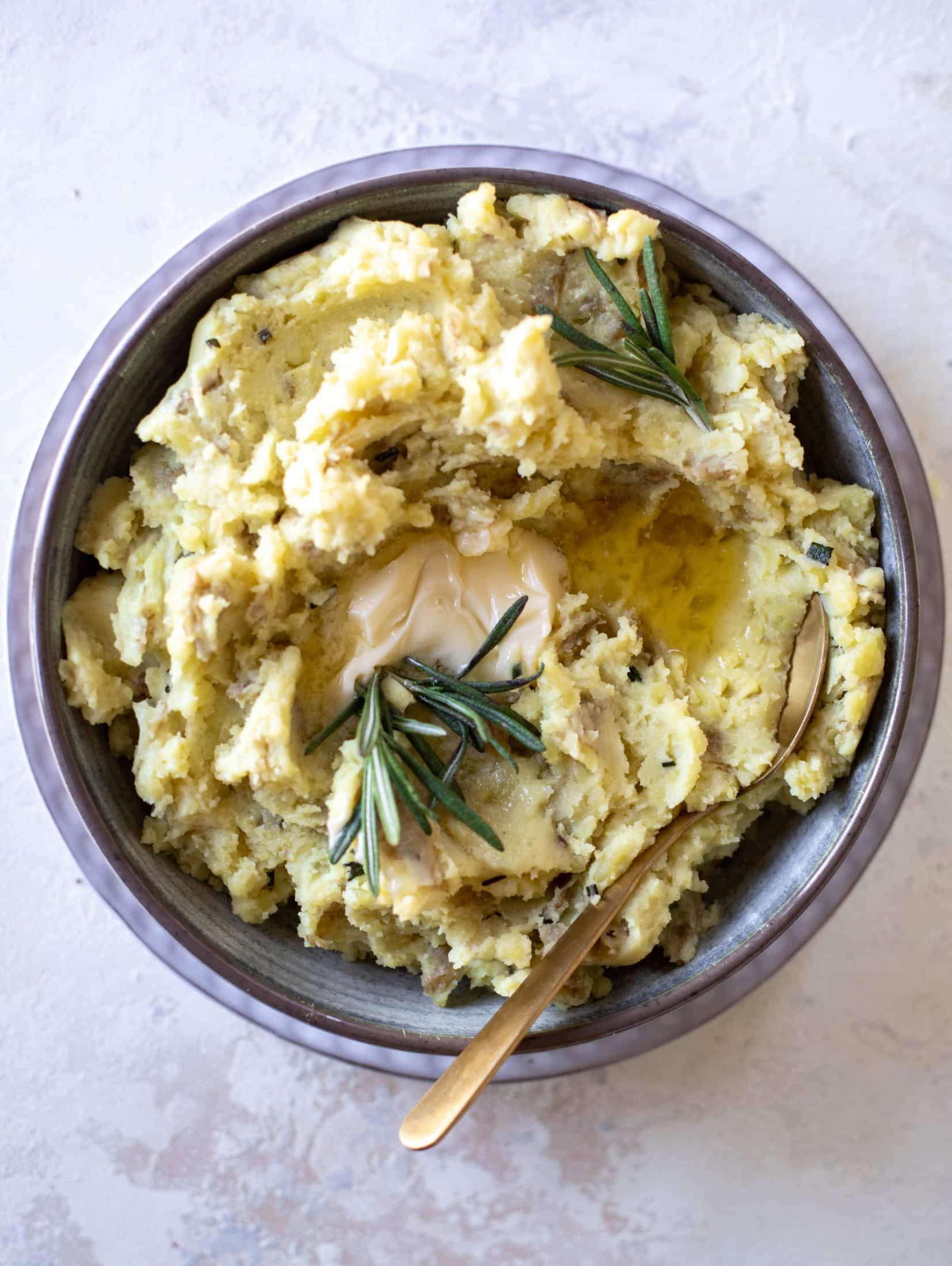 rosemary smashed potatoes
