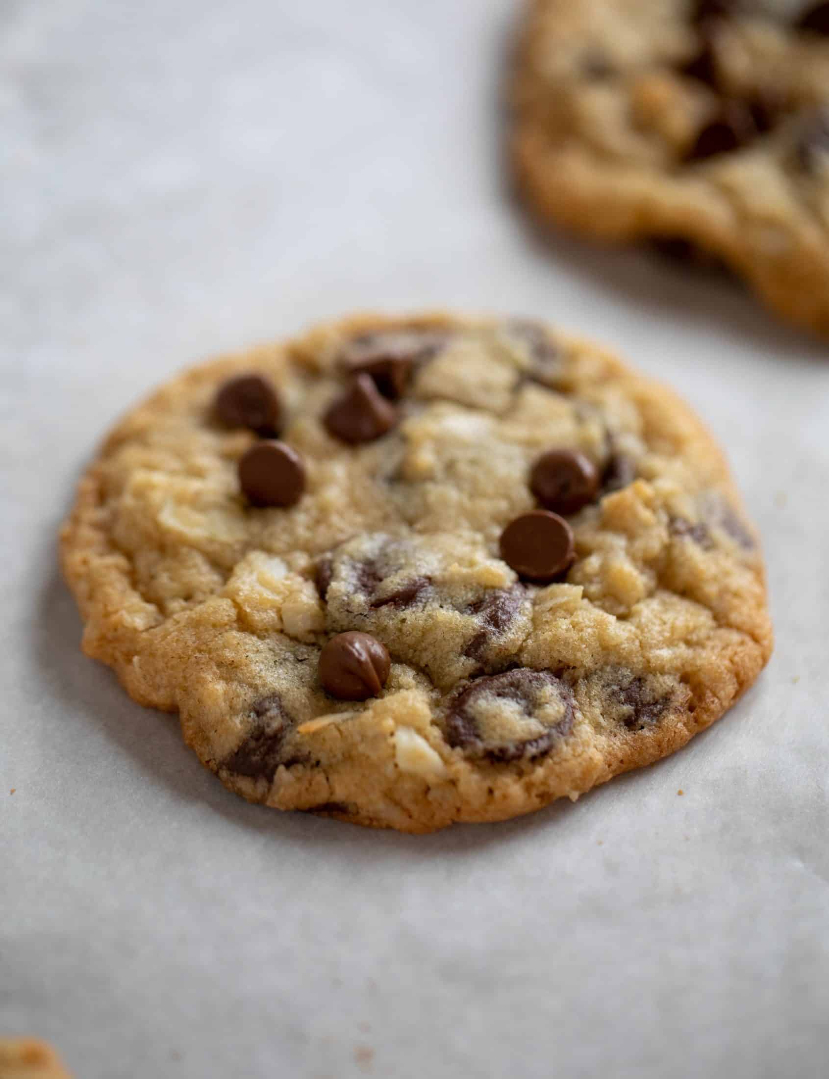 Royal cookies are filled with chocolate chips, shredded coconut and macadamia nuts. These are the perfect copycat to the Nordstrom royal cookie!