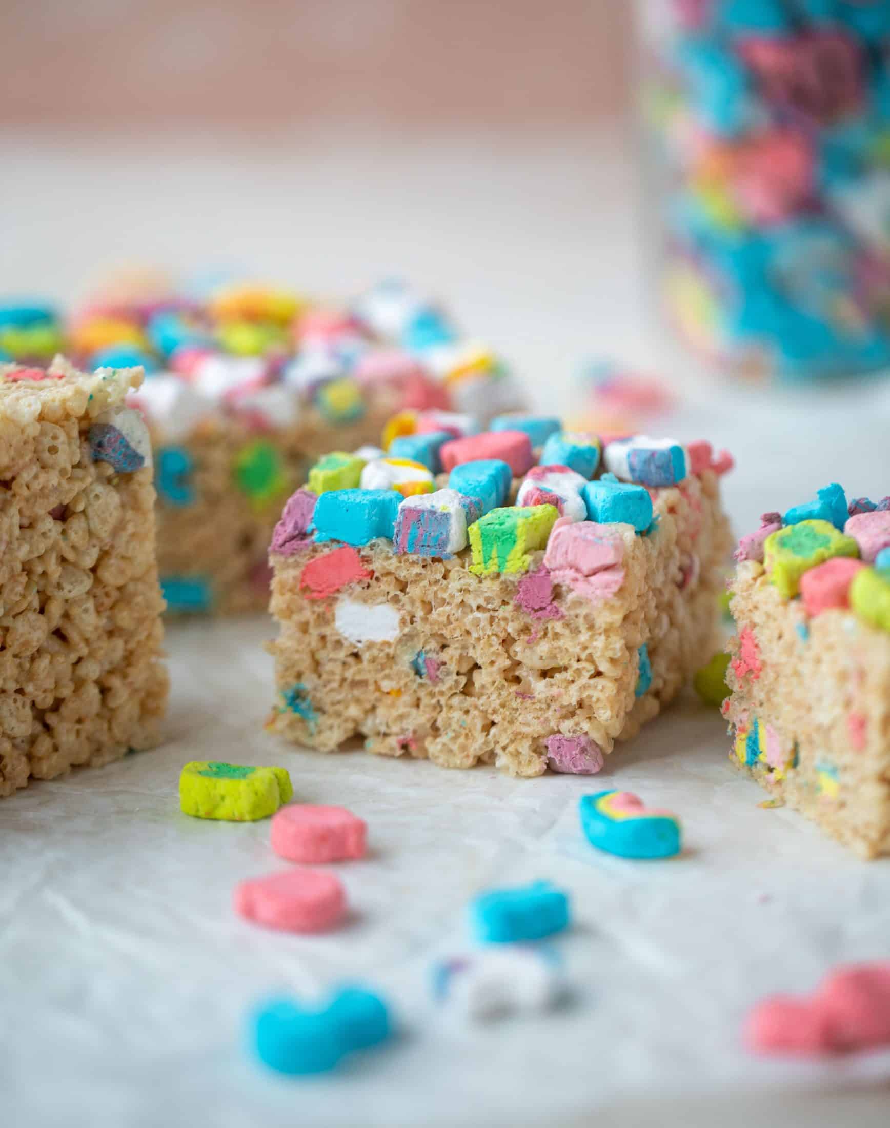 These lucky charms rice krispie treats are a throwback recipe to one of my favorite childhood treats! Here's a little festive twist for Saint Patrick's Day.