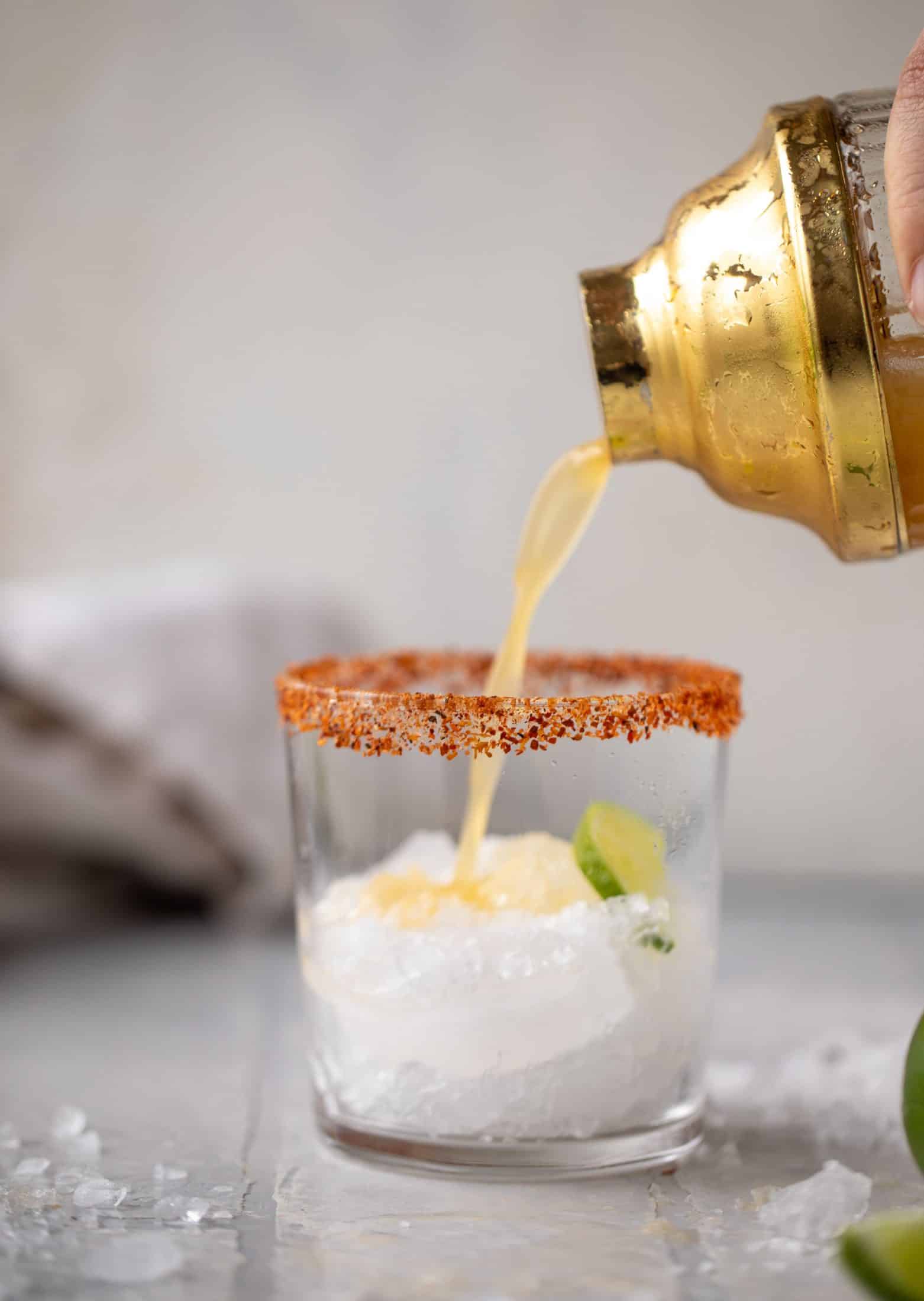 These bubbly jam margaritas are easy and delicious! Use your favorite jam instead of simple syrup to create a fruity flavor everyone will love.