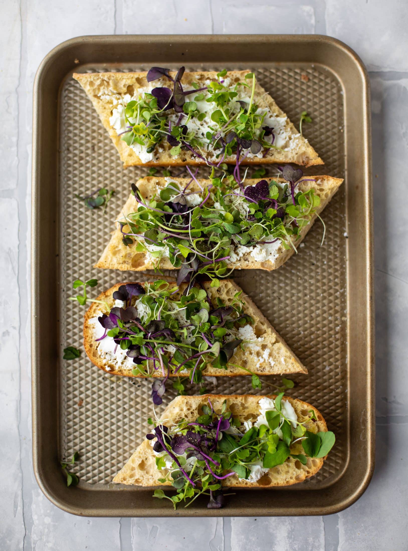 goat cheese tartines