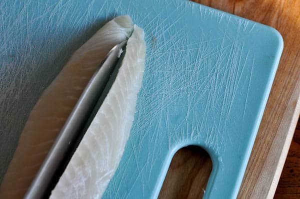 Healthy Homemade Fish Sticks I howsweeteats.com Healthy Homemade Fish Sticks I howsweeteats.com