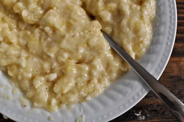 Brown Sugar Banana Cupcakes with Avocado Buttercream I howsweeteats.com Brown Sugar Banana Cupcakes with Avocado Buttercream I howsweeteats.com