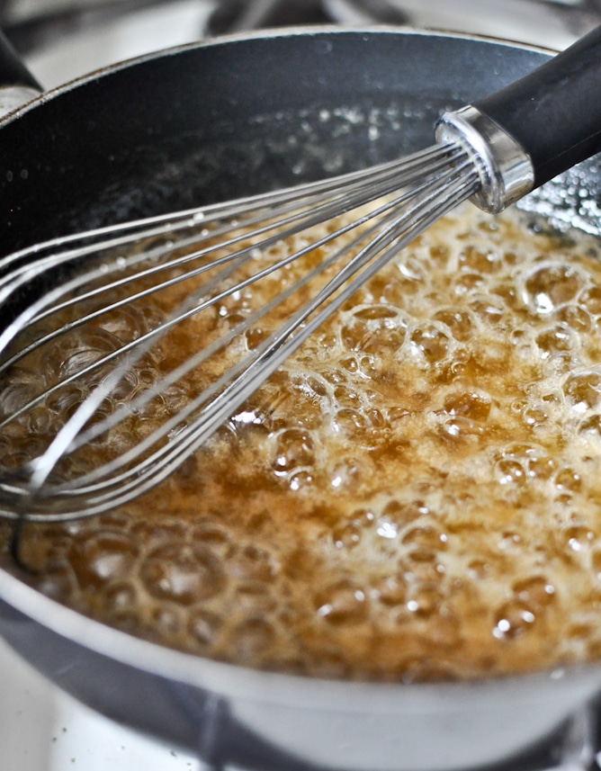 Chocolate Chip Cookie Dough Peanut Butter Cups I howsweeteats.com Chocolate Chip Cookie Dough Peanut Butter Cups I howsweeteats.com