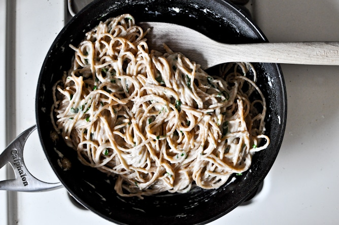 30 Minute Crispy Salmon with Creamy Basil Noodles I howsweeteats.com 30 Minute Crispy Salmon with Creamy Basil Noodles I howsweeteats.com