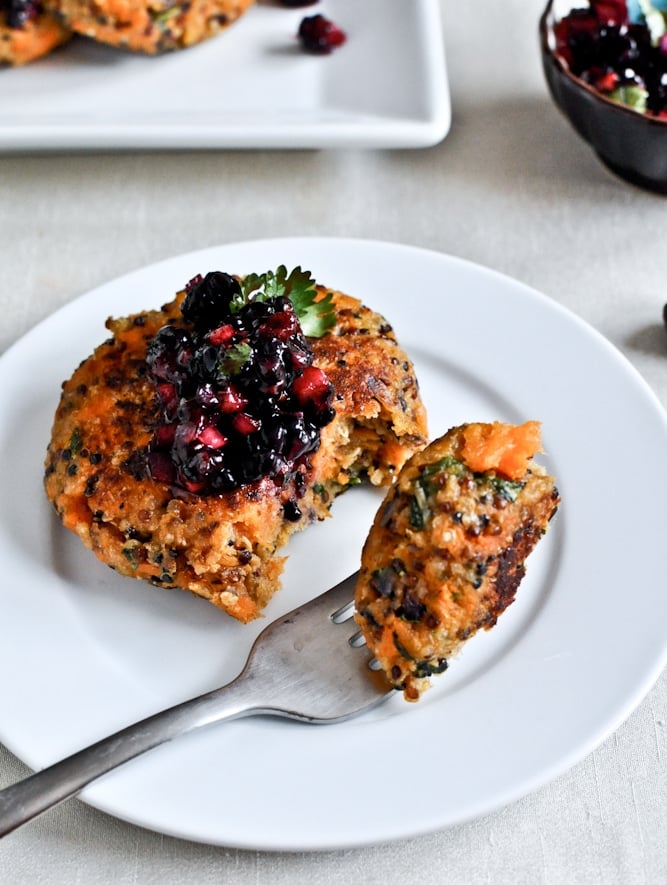 Sweet Potato Quinoa Cakes with Blackberry Salsa I howsweeteats.com Sweet Potato Quinoa Cakes with Blackberry Salsa I howsweeteats.com