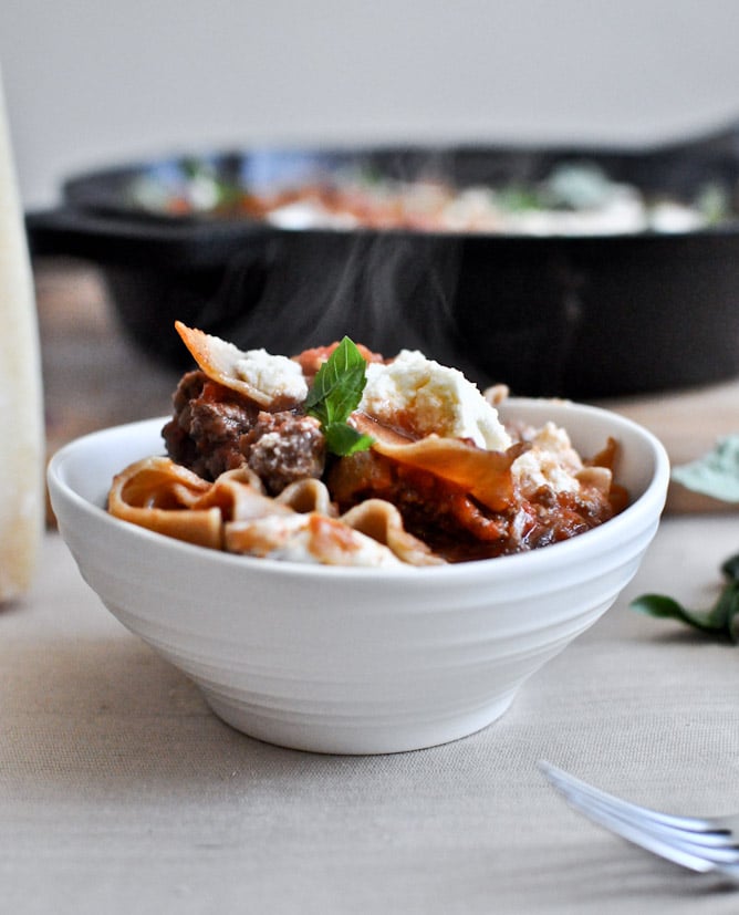 Quick + Easy Skillet Lasagna I howsweeteats.com Quick + Easy Skillet Lasagna I howsweeteats.com