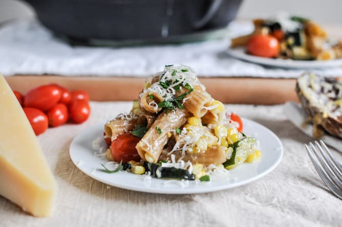 Brown Butter Garden Vegetable Pasta Skillet I howsweeteats.com