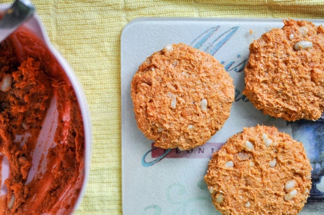 Smoky Sweet Potato Burgers with Roasted Garlic Cream and Avocado I howsweeteats.com Smoky Sweet Potato Burgers with Roasted Garlic Cream and Avocado I howsweeteats.com
