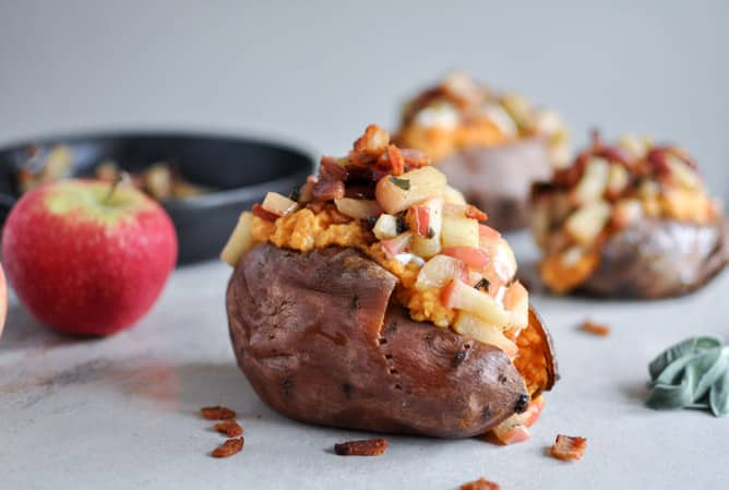 Apple Bacon Stuffed Sweet Potatoes I howsweeteats.com Apple Bacon Stuffed Sweet Potatoes I howsweeteats.com
