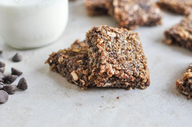 No-Bake Brown Butter Quinoa Bars I howsweeteats.com