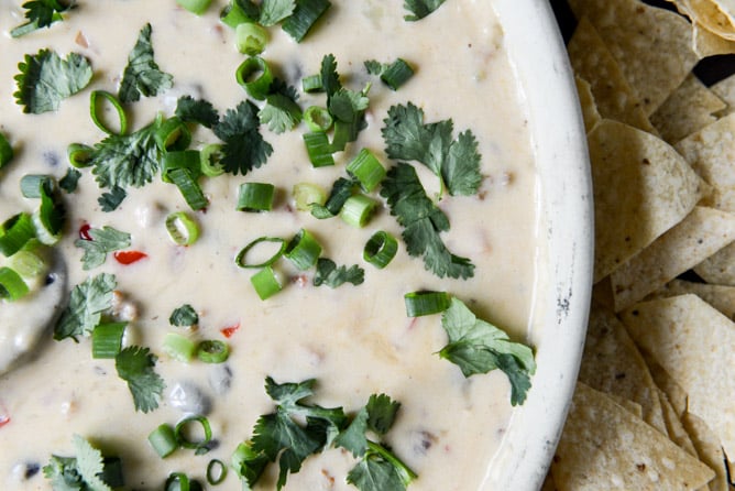 Spicy Beer Queso with Chorizo and Black Beans I howsweeteats.com Spicy Beer Queso with Chorizo and Black Beans I howsweeteats.com