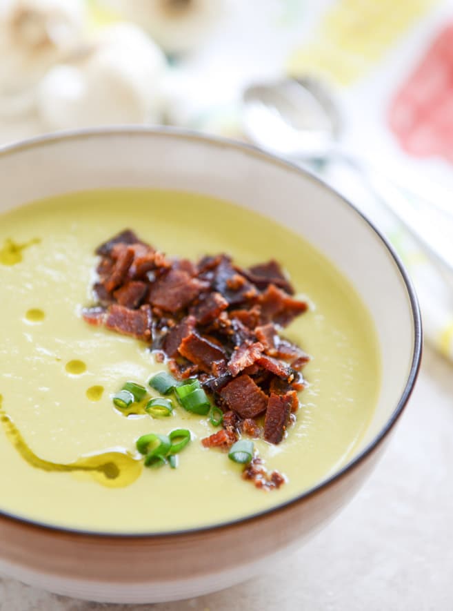 caramelized leek soup with maple glazed bacon I howsweeteats.com