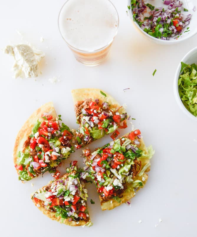 pulled pork tostadas I howsweeteats.com