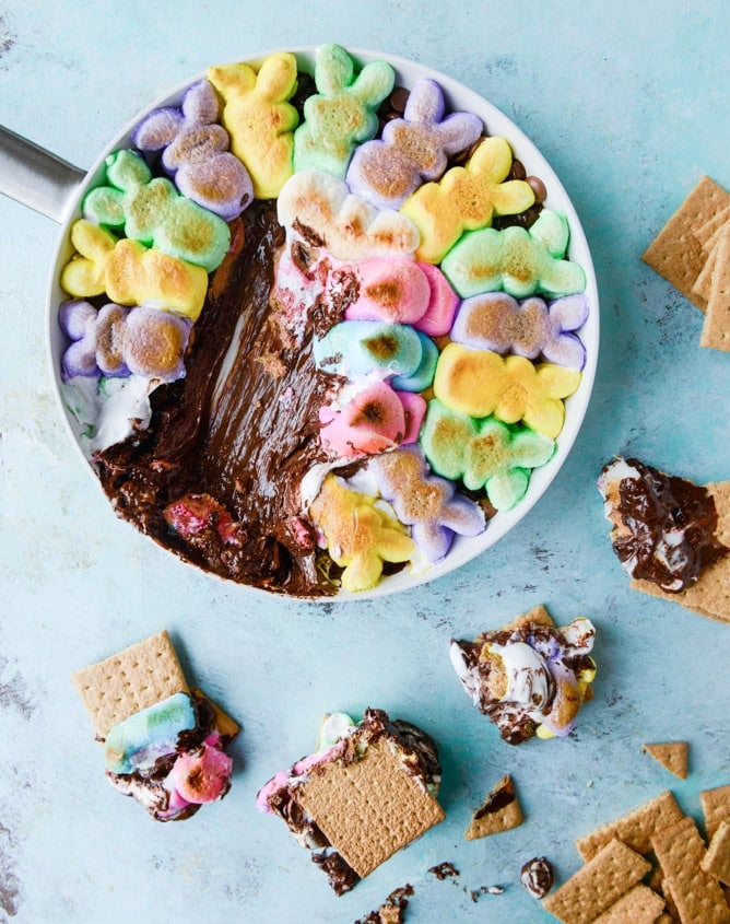 Peeps skillet s'mores! Indoor chocolate peanut butter s'mores using Peeps marshmallows make for the cutest spring treat! Best for using up those Peeps! I howsweeteats.com #peeps #smores