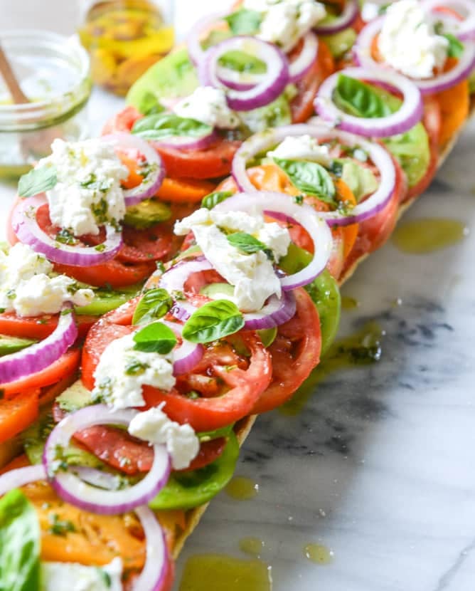 heirloom tomato, avocado and burrata grilled garlic toast I howsweeteats.com
