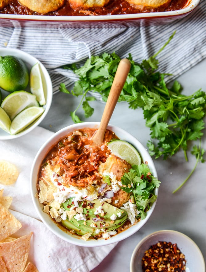 spicy chicken chili with pumpkin beer biscuits I howsweeteats.com