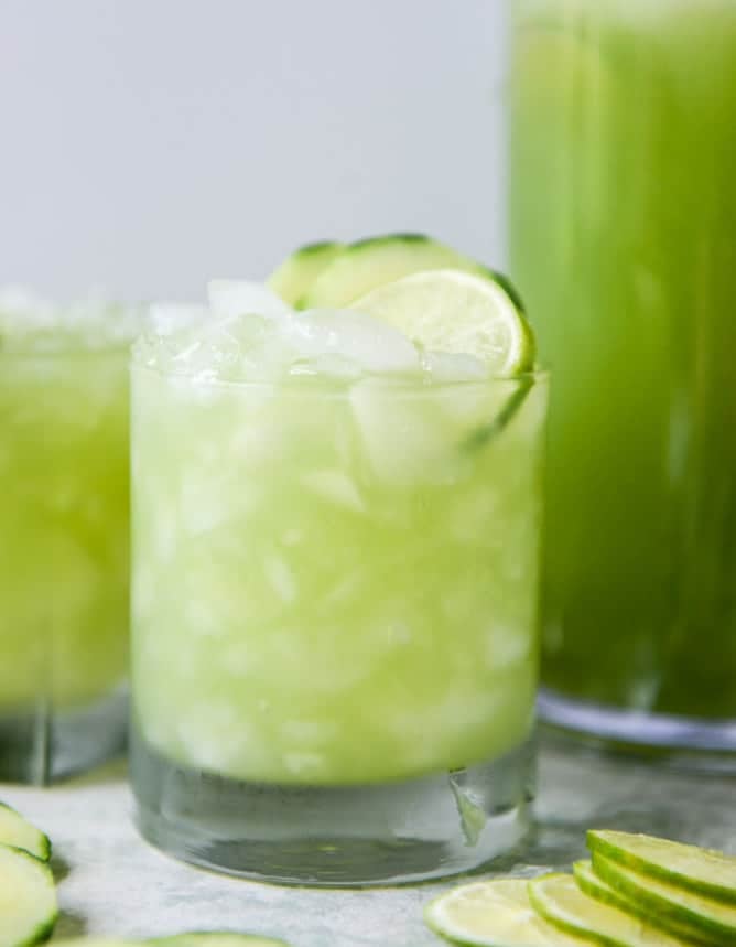 cucumber vodka soda I howsweeteats.com