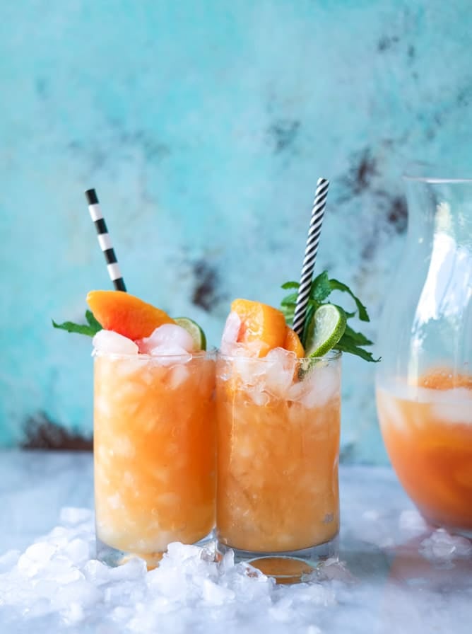 pineapple peach agua fresca I howsweeteats.com