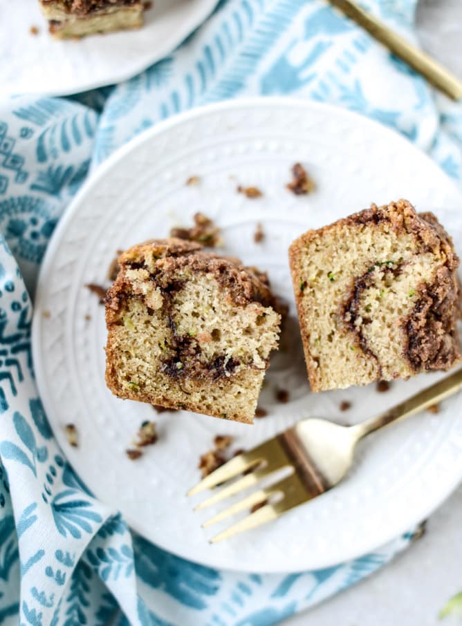 zucchini bread coffee cake by @howsweeteats I howsweeteats.com 