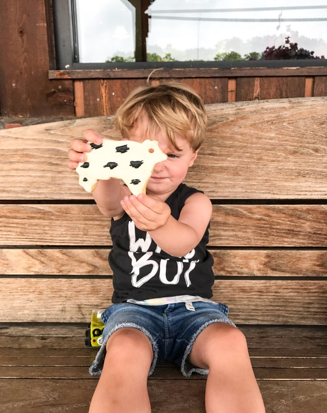 max moments I howsweeteats.com