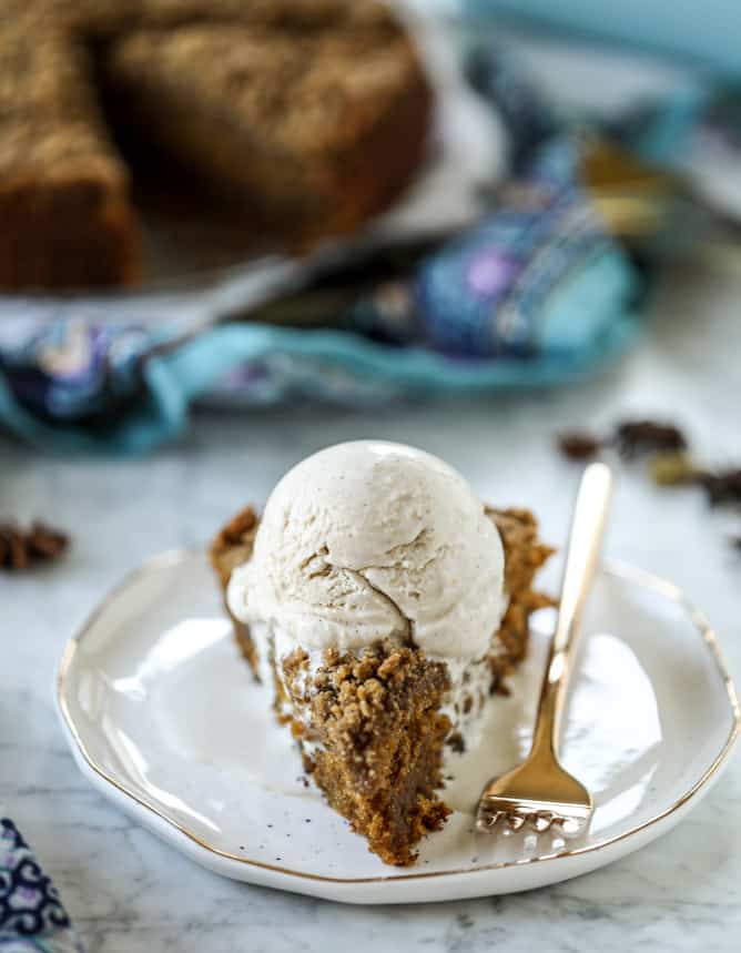 pumpkin coffee cake with chai ice cream I howsweeteats.com