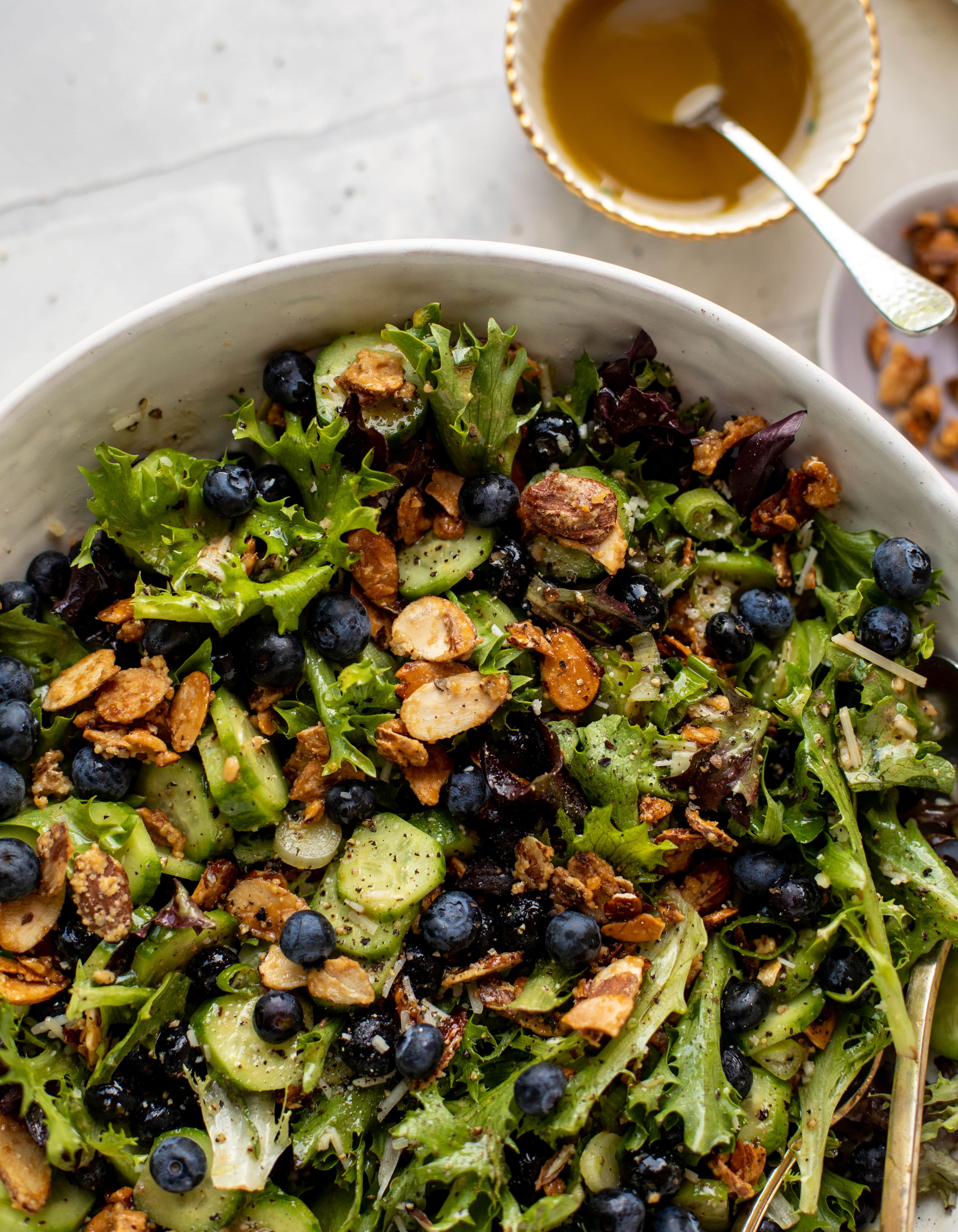 blueberry summer salad