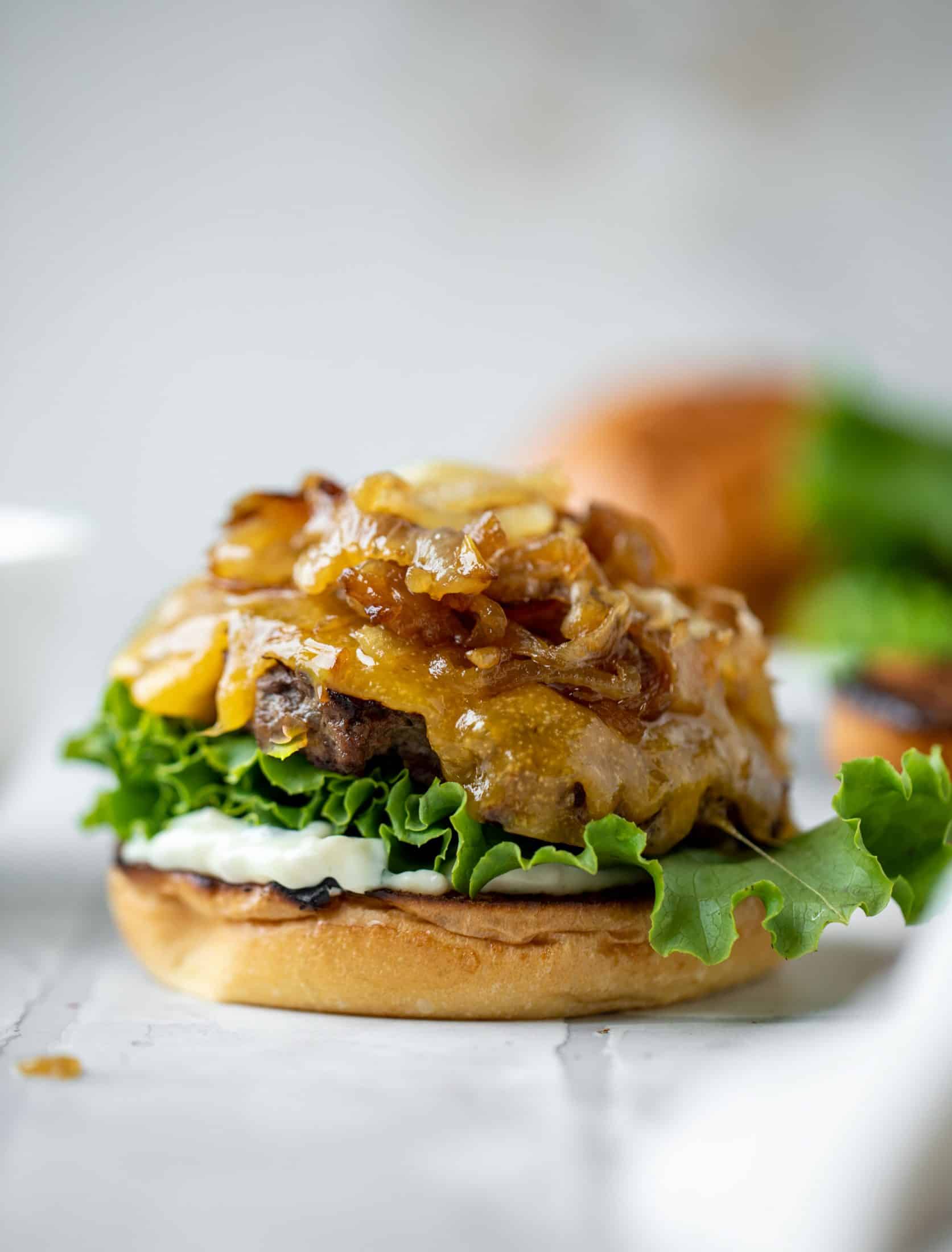 caramelized onion smash burger
