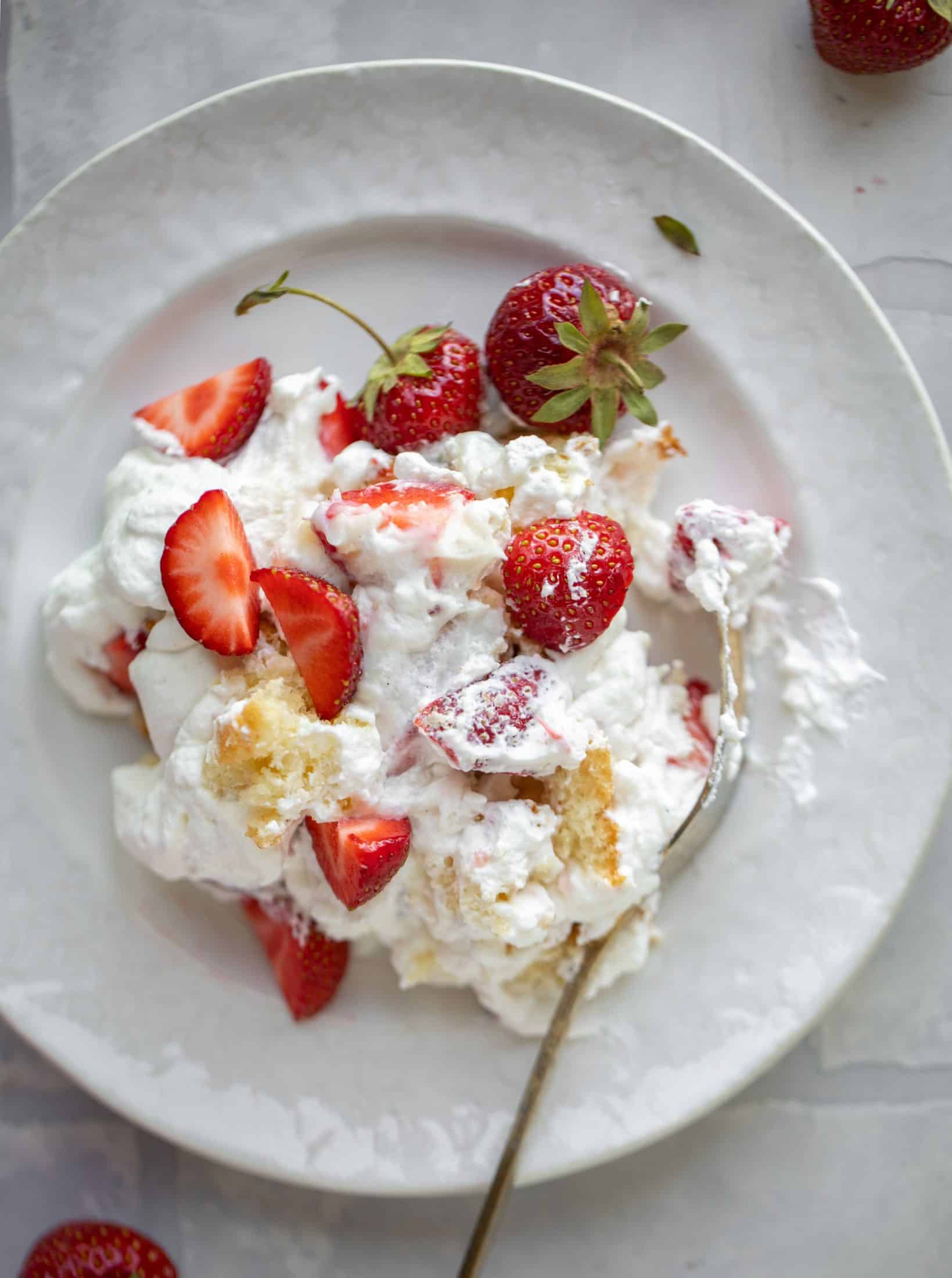 strawberry shortcake trifle