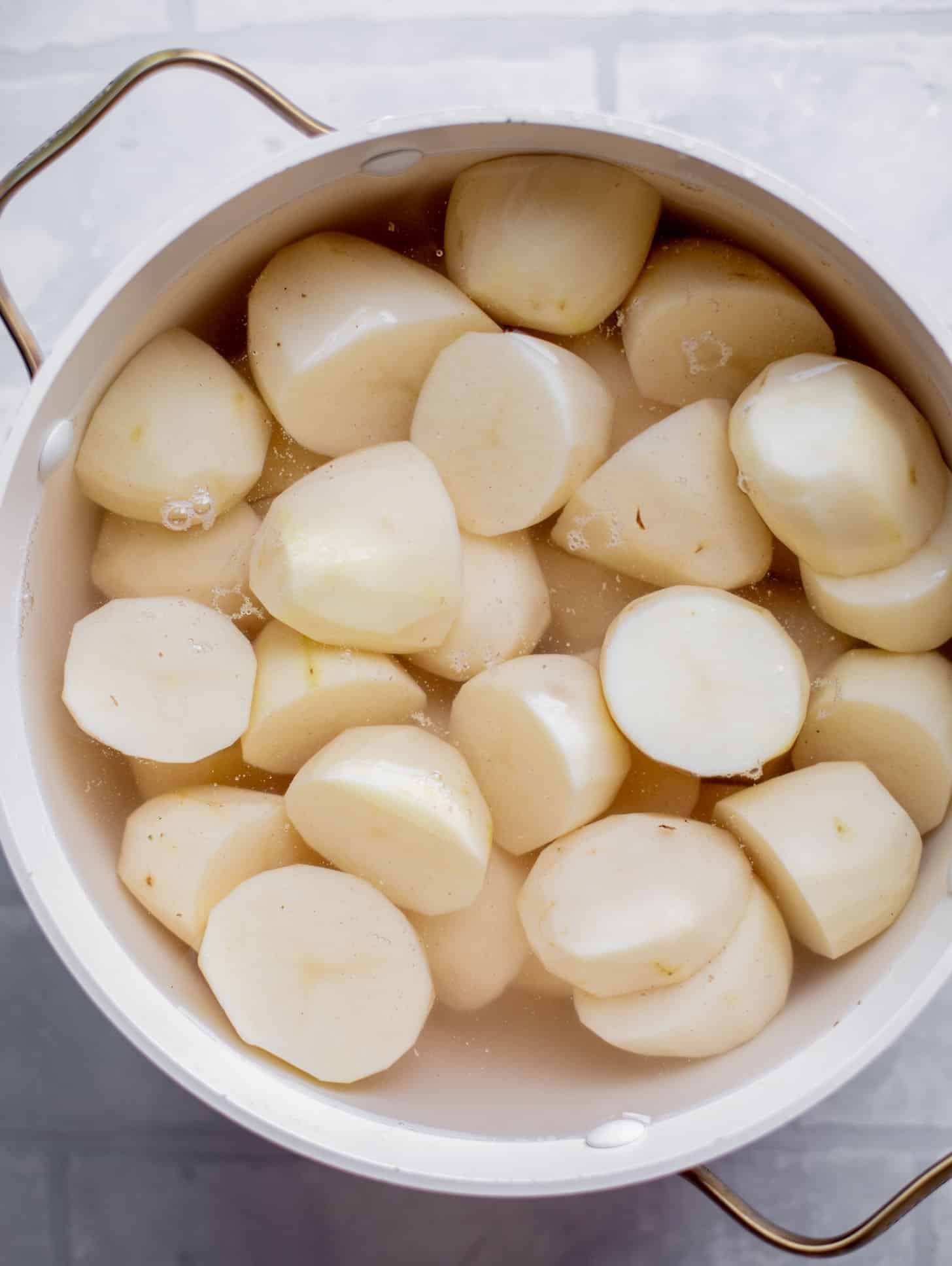 boiling potatoes to mash