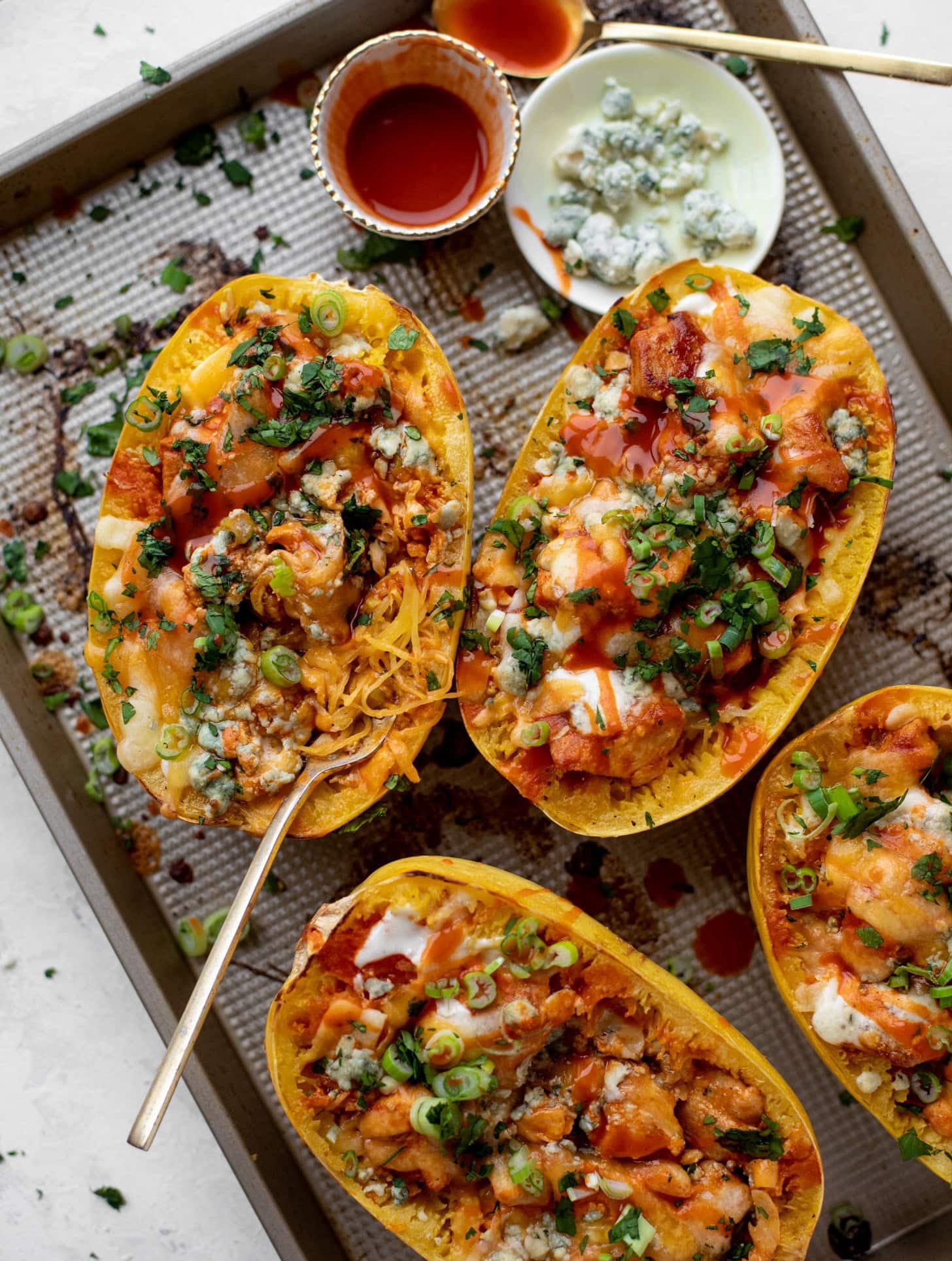 buffalo chicken spaghetti squash