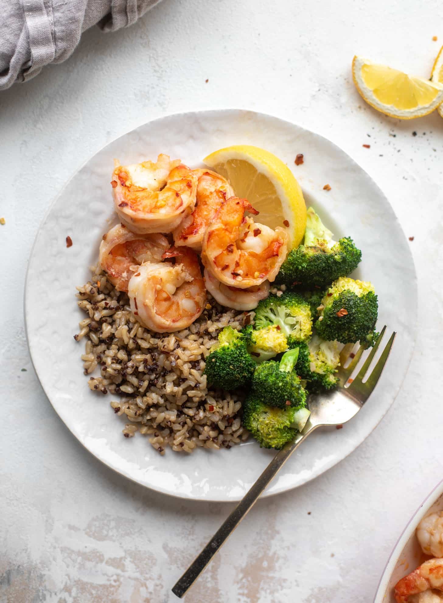 lemon butter shrimp and broccoli with quinoa