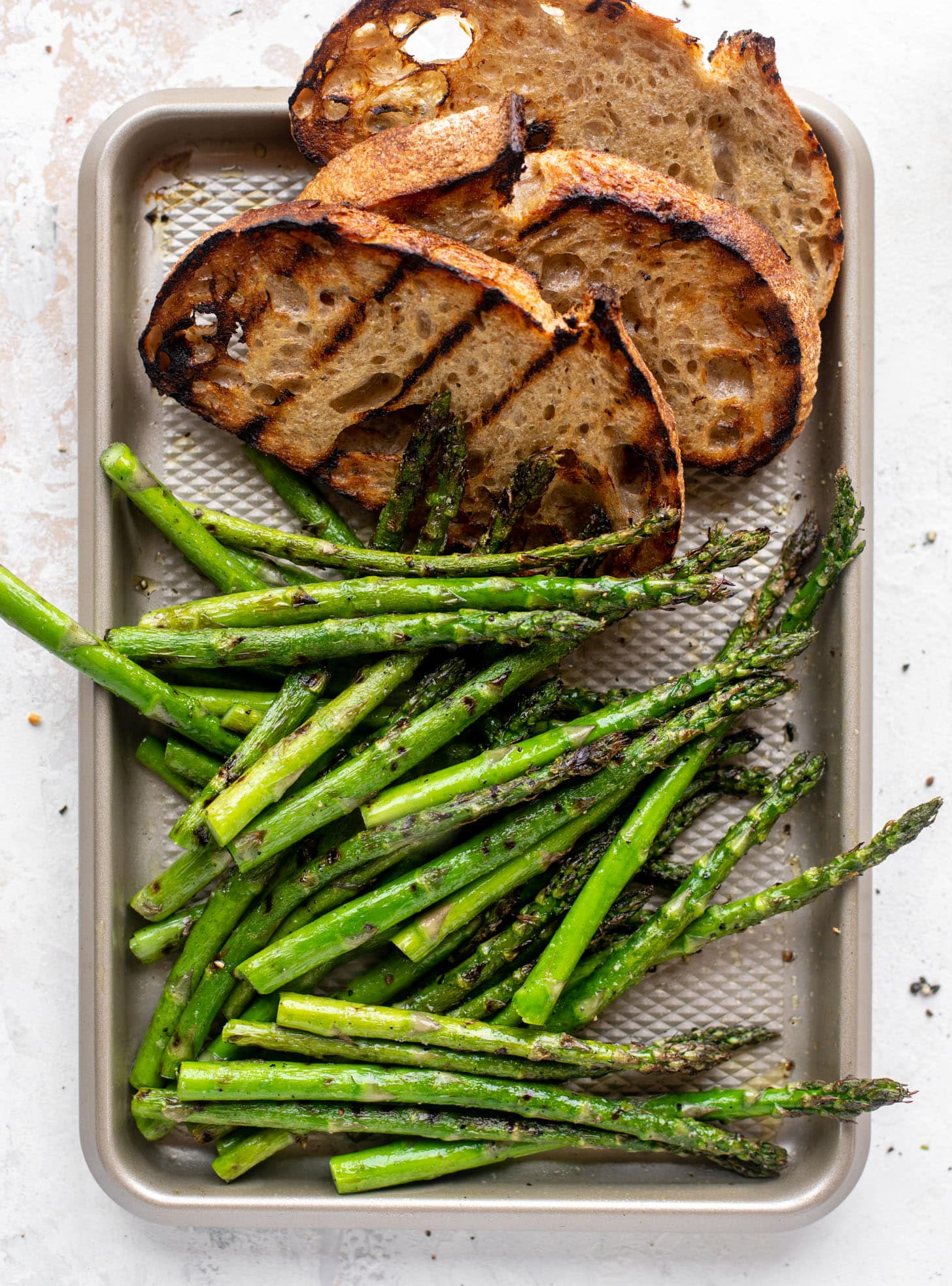 grilled bread and asparagus