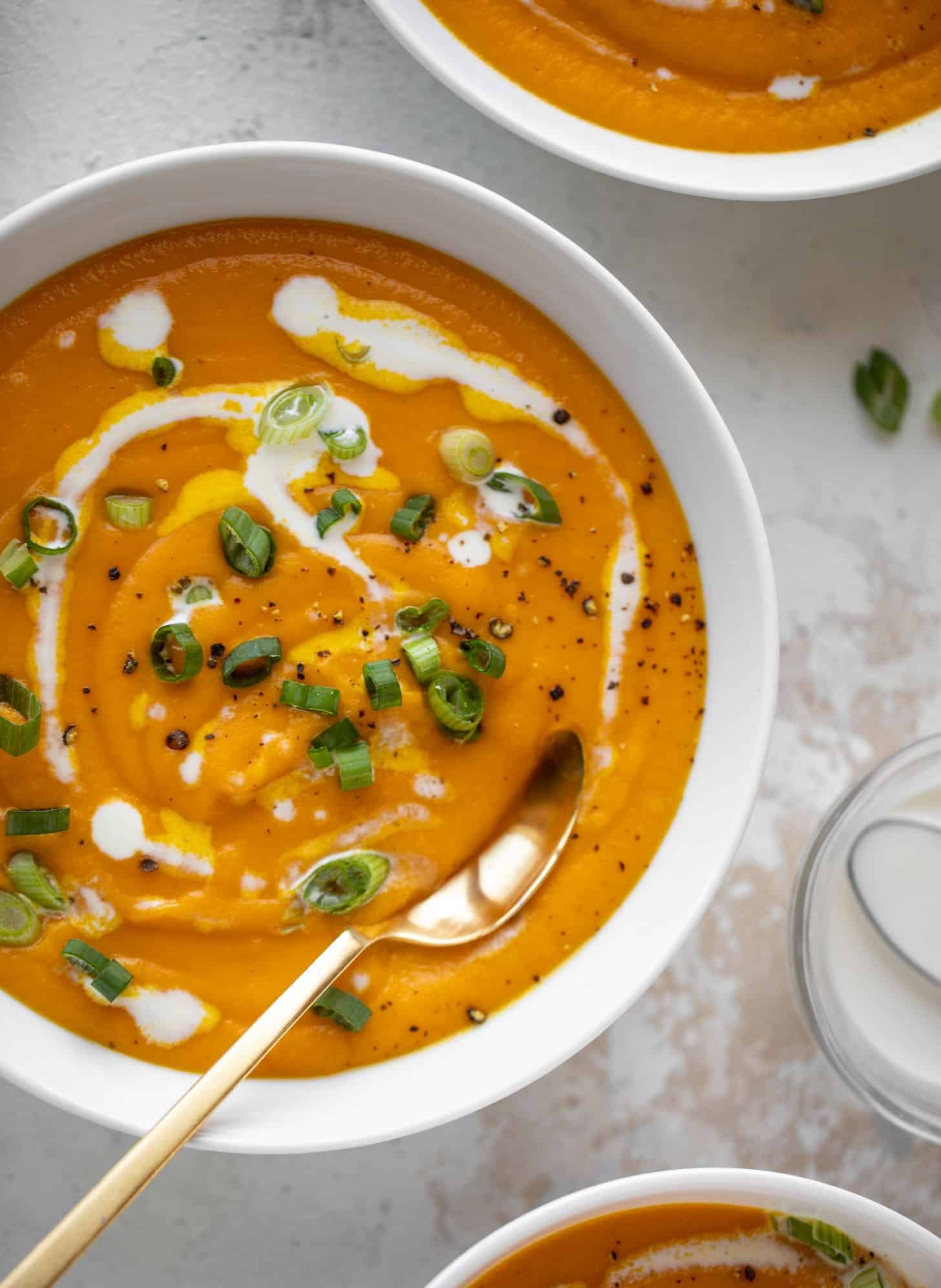 roasted carrot coconut soup