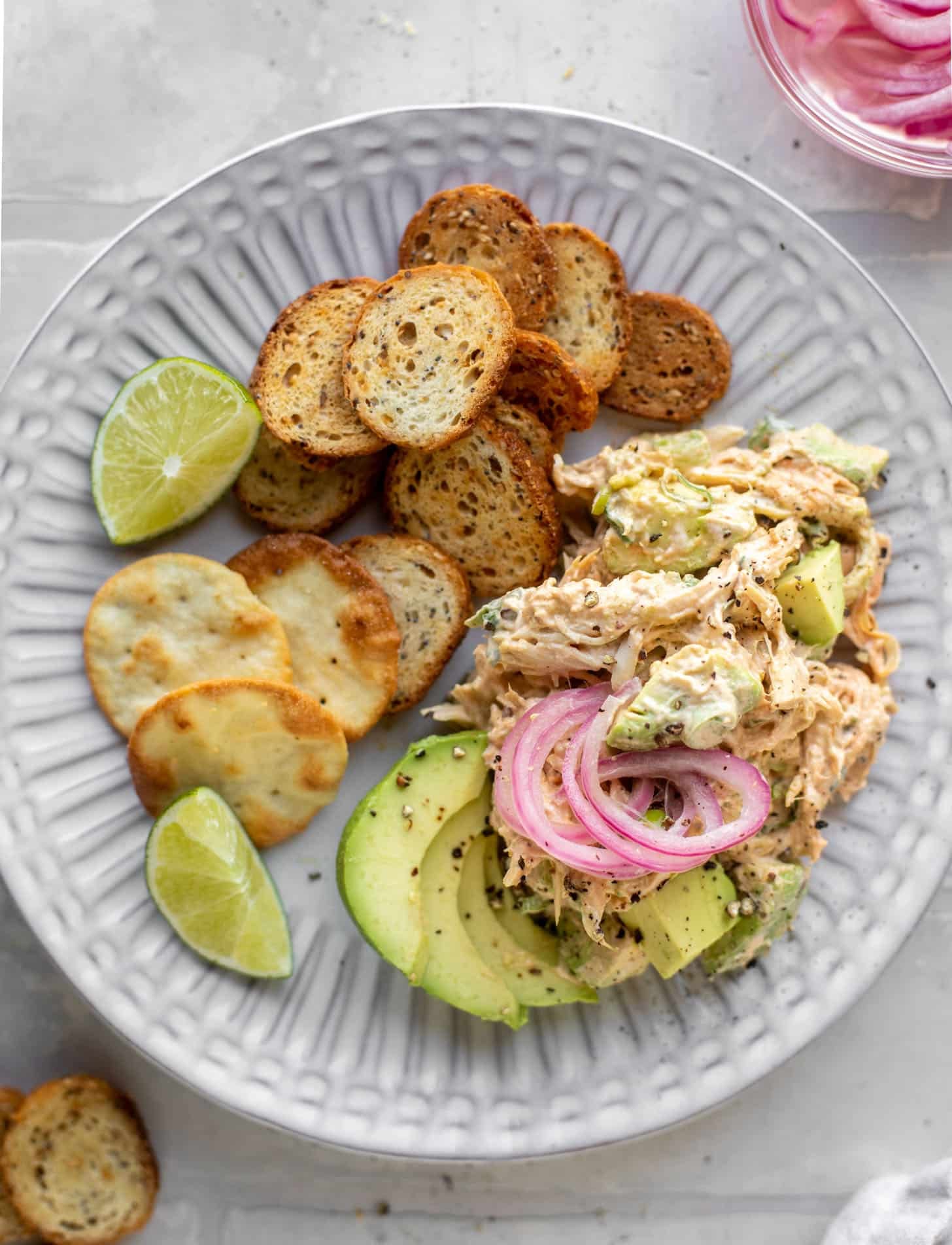 avocado chicken salad with crackers