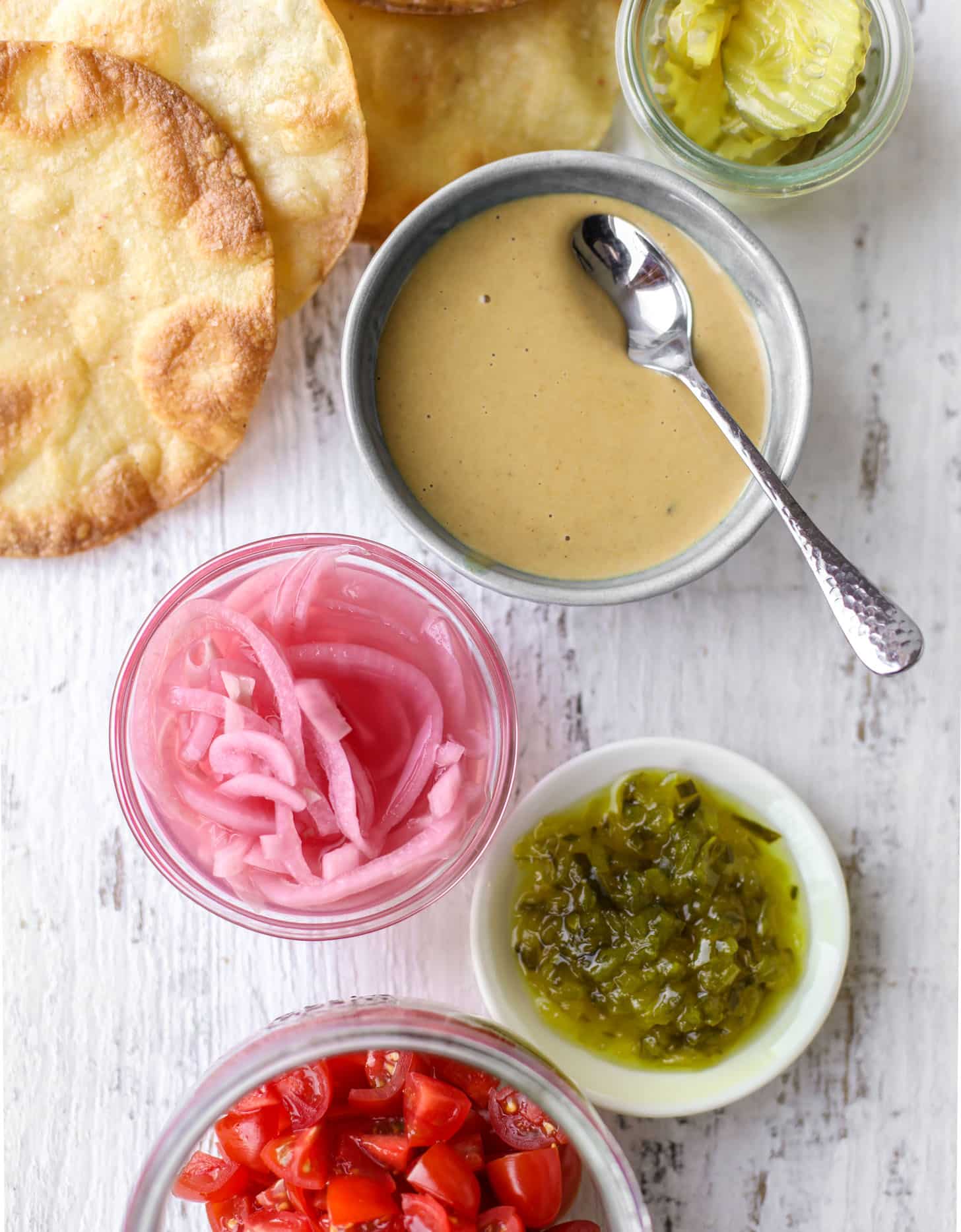 cheeseburger condiments