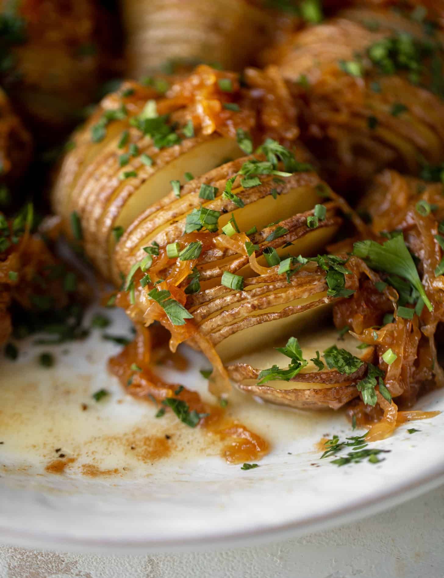 garlic brown butter hasselback potatoes