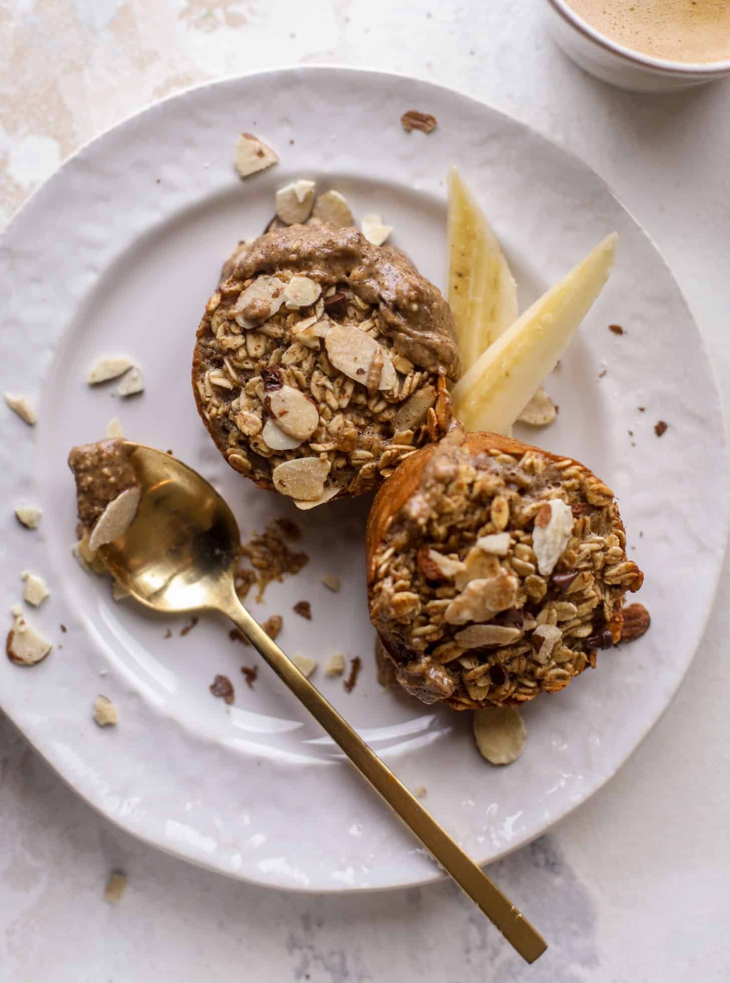 almond butter banana baked oatmeal cups