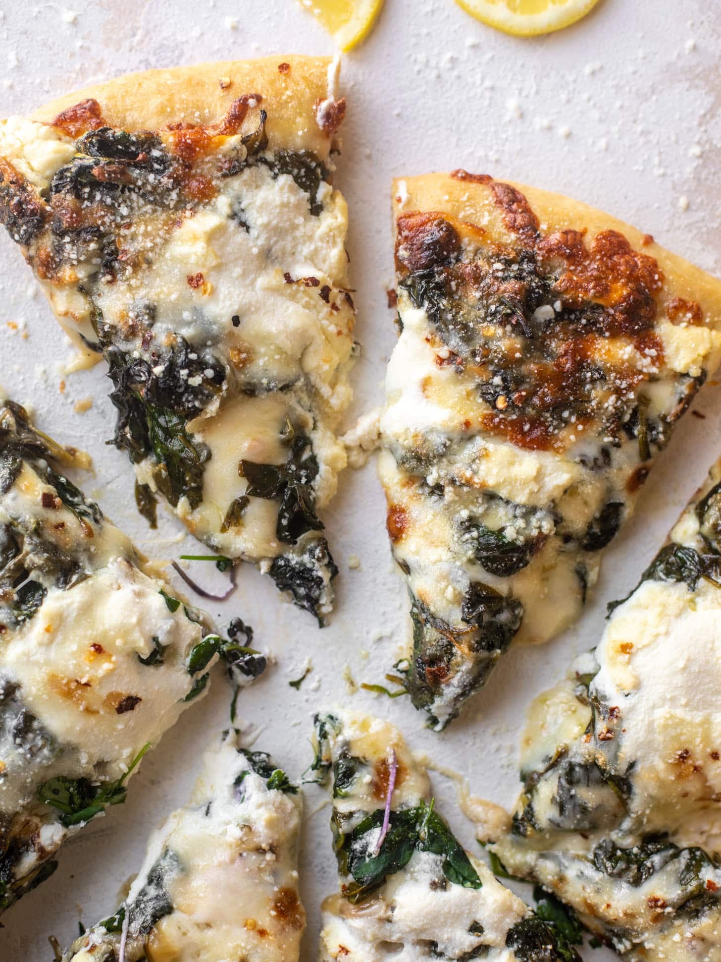 smoked mozzarella spinach pizza