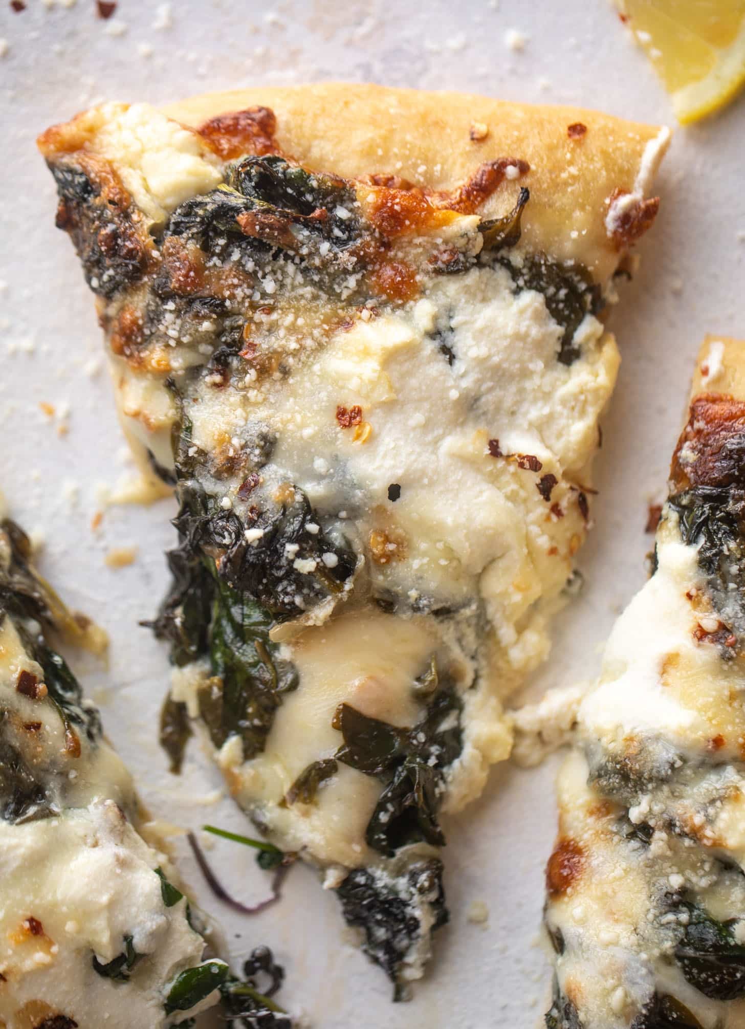 smoked mozzarella spinach pizza